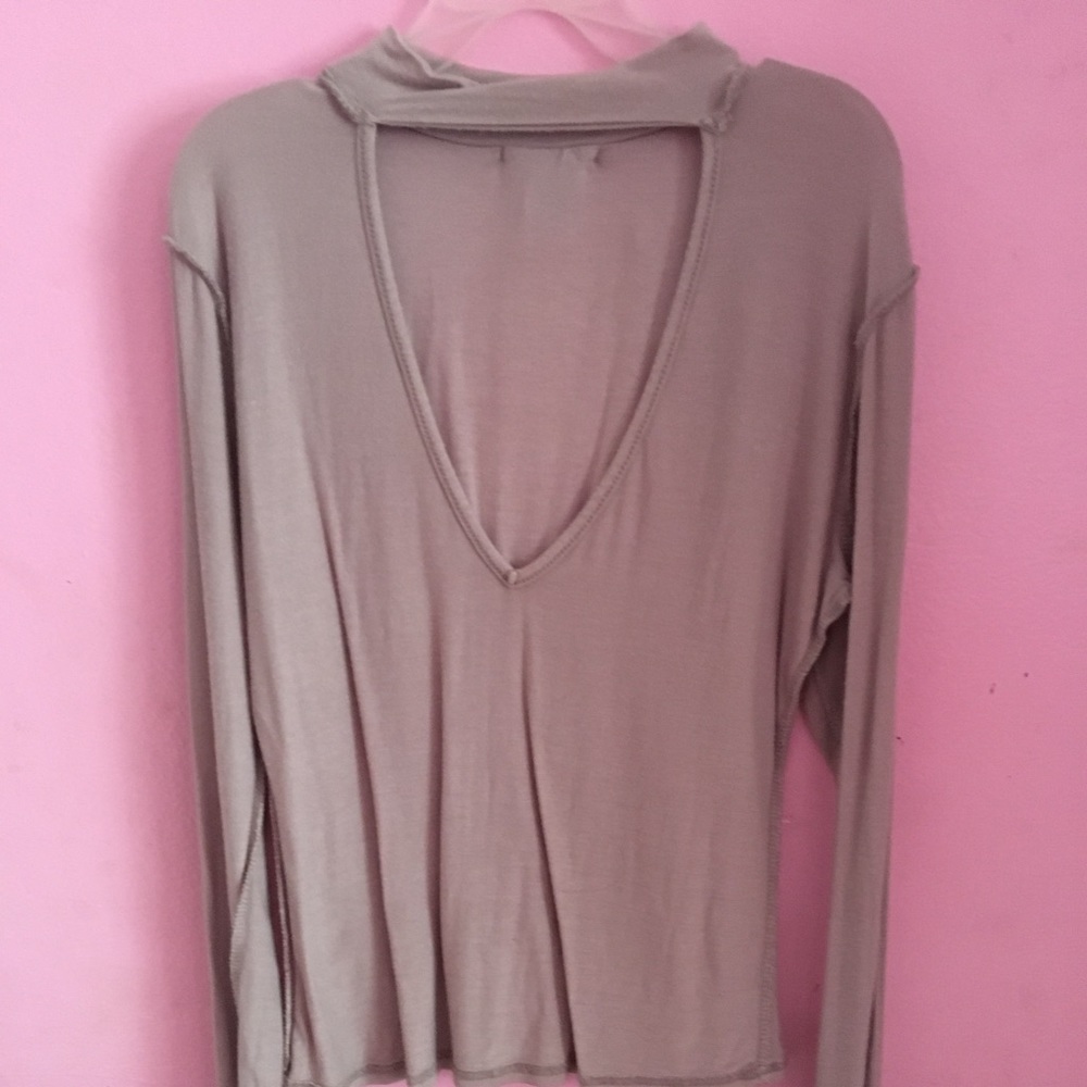 Tilly’s long sleeve chocker top